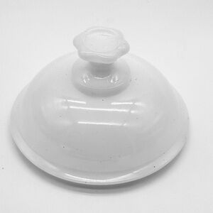 Milk Glass lid topper no base‎